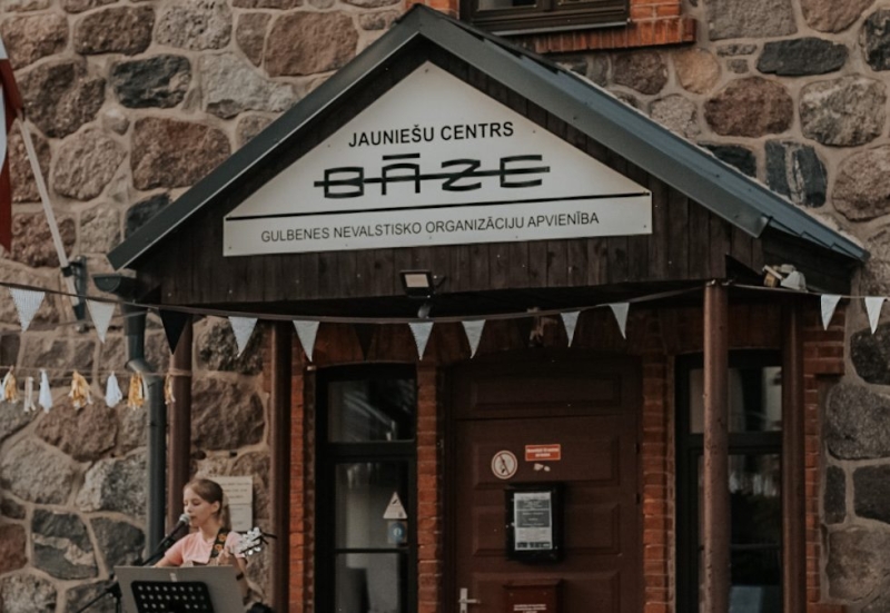 “Bāzei” 15 gadi!